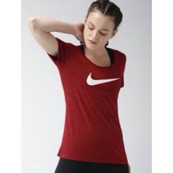 Womens Nike Athletic Fit Deep Red Cotton Swoosh Logo Graphic Tee Shirt - Sz S - Picture 1 of 2